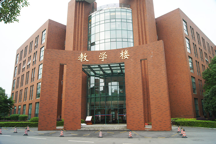 �Lɳ��ί�hУ⁽��V����