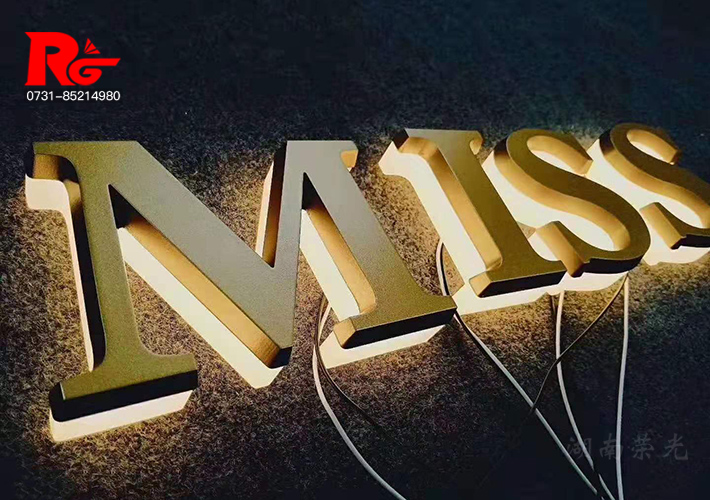 �L(zh��ng)ɳ����l(f��)����