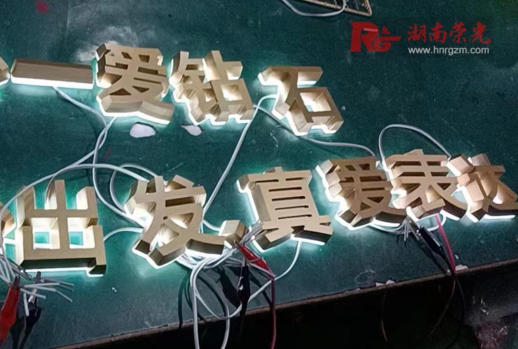 �Lɳ�V������